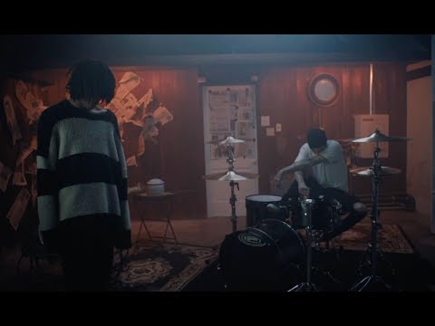 Jasiah - Heartbreak feat. Travis Barker [Official Music Video]