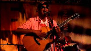 Raul Midon & Richard Bona "Waited all my life" @ the New Morning, Paris 27/07/2011