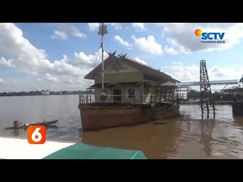 KAPUAS - SEMPAT MENJADI LOKASI SANTAI FAVORIT, KINI KAFE TERAPUNG TERBENGKALAI