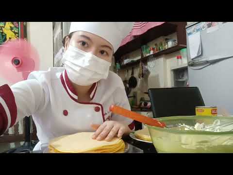 Crepe cake/ cake pops= By: shanelle chua