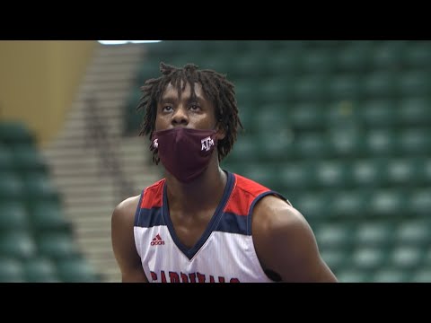 Texas A&amp;M Commit Manny Obaseki, Inspired by His Parents, Wants State Title at John Paul II