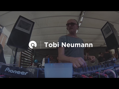 Tobi Neumann Live @ Trust Pool Party, OFF BCN 2014