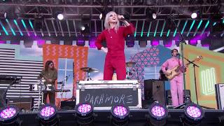Download lagu Paramore Performs Hard Times Jimmy Kimmel Live 201....mp3
