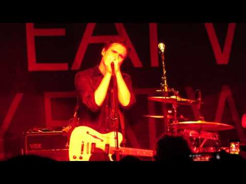 No Never video