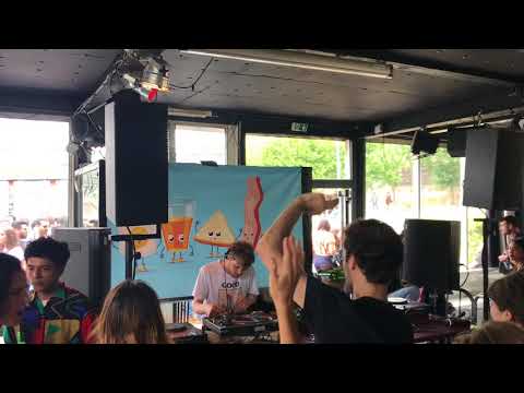 Bruno Schmidt @ Breakfast Club / Café Barge