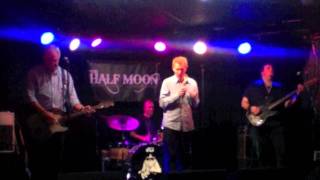 Dr.Feelgood Feat. Darby from Second Hand Blues - Down to the Doctors - Live at The Half Moon Club