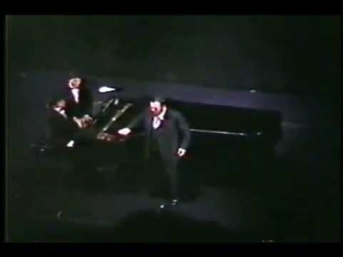 Pavarotti - Il lamento di Federico - Arlesiana. Live Richard Tucker Gala