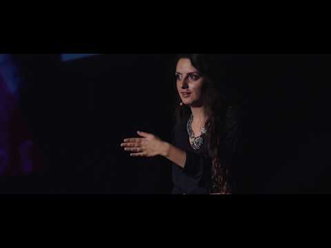 How to bring a puppet to life | Ilinca Istrate | TEDxBacau