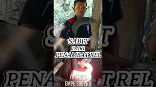 Download lagu Pembuatan Dan Uji Coba Sabit Dari Penambat Rel Kereta Bekas #pandaibesi #empusugeng #sabit #shorts mp3