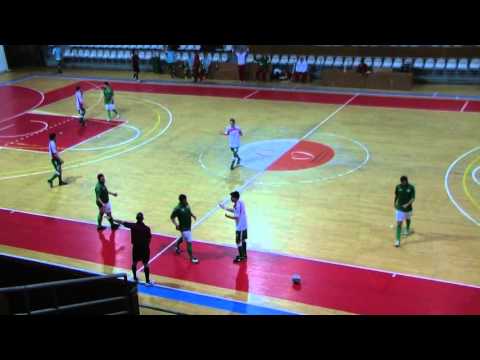 Josiño parando doble penalti