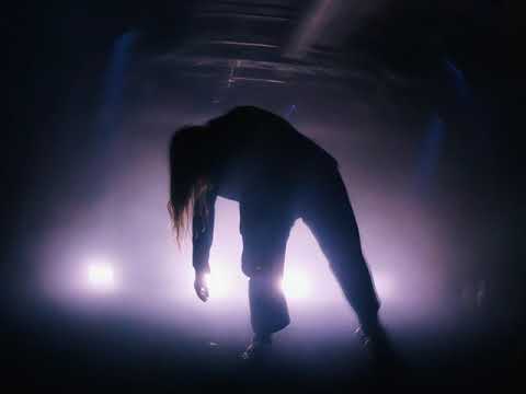 Ziúr - Eyeroll (w Elvin Brandhi)