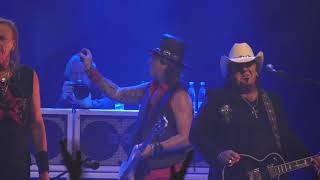 PRETTY MAIDS: Det Bedste Til Mig Og Mine Venner - Ny Teater Horsens/DENMARK - 2018-12-14