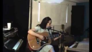 Nerina Pallot - Studio Sessions Ep.7, #1 - Everybody&#39;s Gone To War / Halfway Home