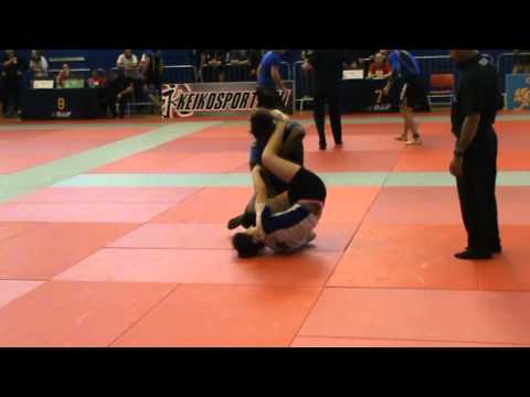 Ibjjf London 2014 blue belt absolut demi-finale Dufau Clara