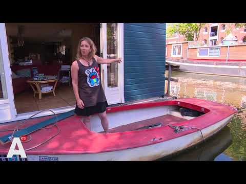 Bewoner Brouwersgracht zoekt schipper die haar woonboot ramde