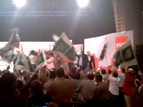 arropando a Paco Cuenca