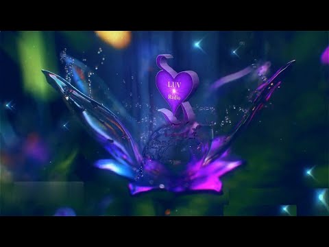 Oh oh It's Magic.. you know. Flower unfolding. LUV Radio Logo revealed. Sweeeeet.