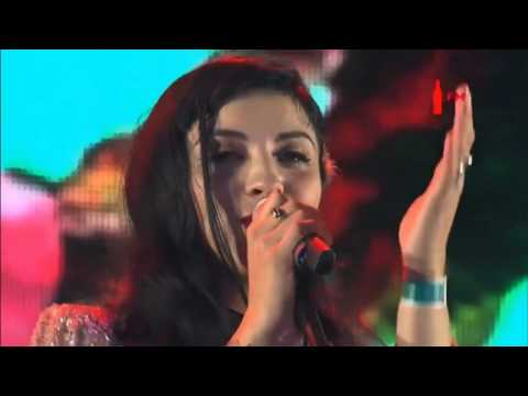 Mon Laferte - Amárrame ft. Juanes (Vive Latino 2017)