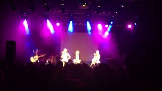 NOUVELLE VAGUE - God Save The Queen (part)