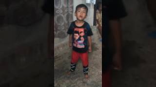 Download lagu Krenn.. anak kecil bisa joget jaipong mp3
