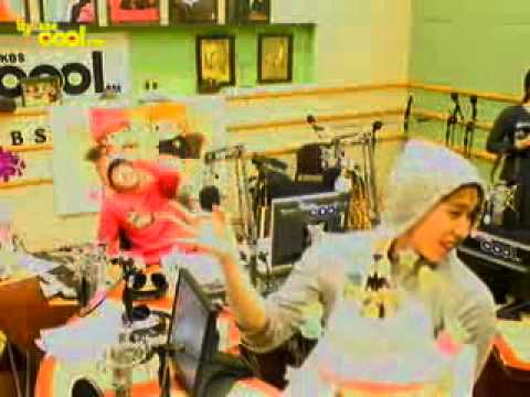 111228 KTR playing minwookDJ