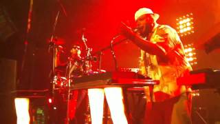 Chromeo - I'm Not Contagious (live in San Diego 8/16/10)
