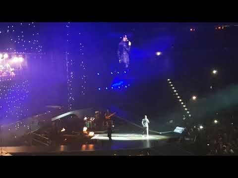 LEOŠ MAREŠ v O2 Aréně / Srdce