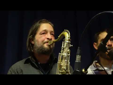 Rézeleje Fanfárosok - Vert kezes, Korobán (Koragjászka) moldvai tánc