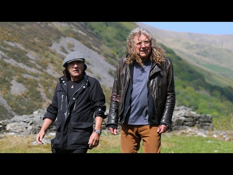 Robert Plant & AC/DC's Brian Johnson walk in Wales ???????????????????????????? and talk Led Zeppelin III