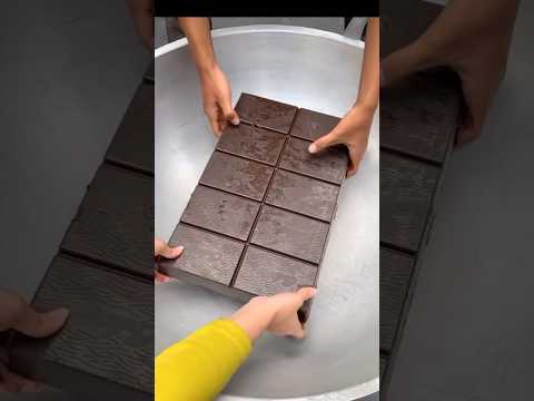 Melted Down 5kg Giant Chocolate Bar 😲🤤#chocolatelovers #giantchocolatebars  #chocolate