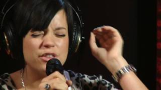 Lily Allen -- The Fear -- LIVE acoustic version @ Studio Q