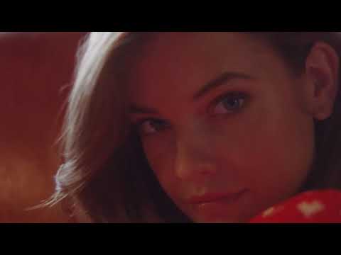 QuickClipsHQ - Barbara Palvin plays with her kitten