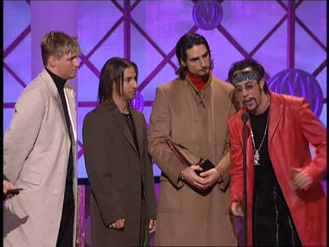 Backstreet Boys wins Favorite Pop/Rock Group Award -- AMAs 2001