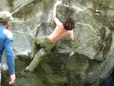 MelloBlocco 2009 Adam Ondra bouldering "Airbag"