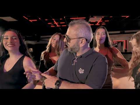 Carlos Pires - AI AI MORENA (Clip Oficial)