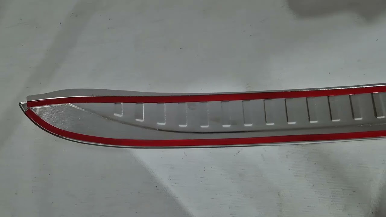 Mazda CX-3 2015- гг. Накладка на задний бампер Carmos нержавейка V-2 Video 1