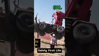 🏗🤸‍♂️🦀❓🦵🏋️‍♂️❌What happens when load exeeds SWL | Crane incident #shortsfeed #swl