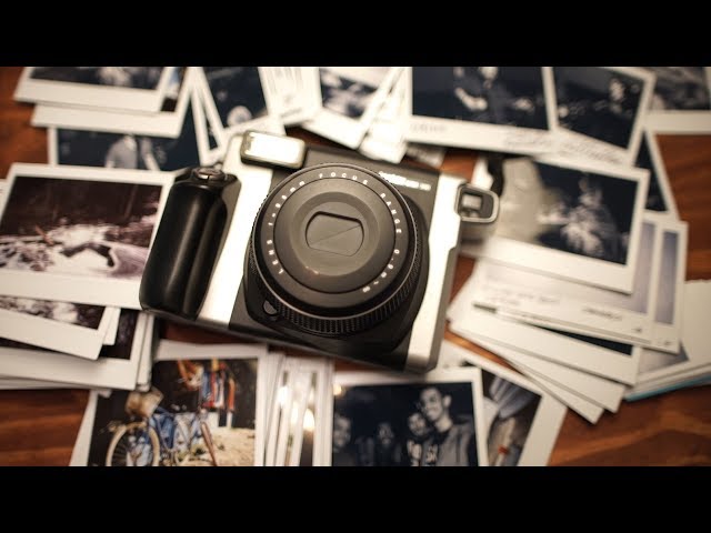 Vídeo relacionado con INSTAX Wide ISO 800 película instantánea con Borde Blanco, Carga de 10 Fotos, 10 Disparos