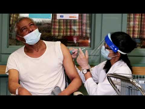 在英國新的擔憂中,美國加大疫苗接種力度 (U.S. ramps up vaccinations amid new UK fears)