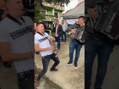 Begaljicko Kolo - Lavovi, Milos Markas,Milan Strasni