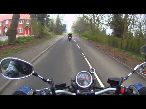 2014 Yamaha VMAX Carbon edition Review / Road test