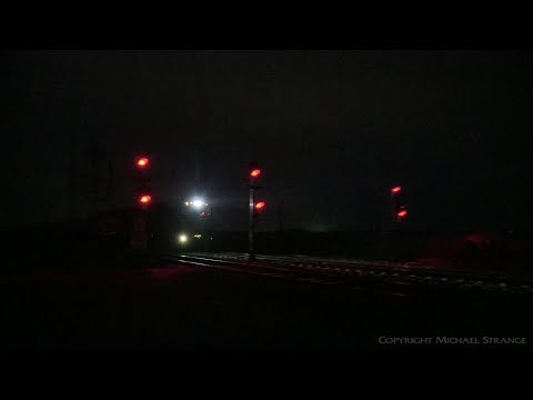 6MA5 Pacific National Night-time Train - PoathTV Australian Railways