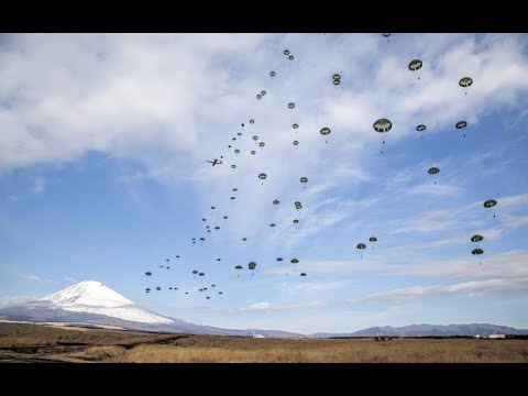 🇯🇵 JGSDF 1st Airborne Brigade Jump Training. 🇯🇵