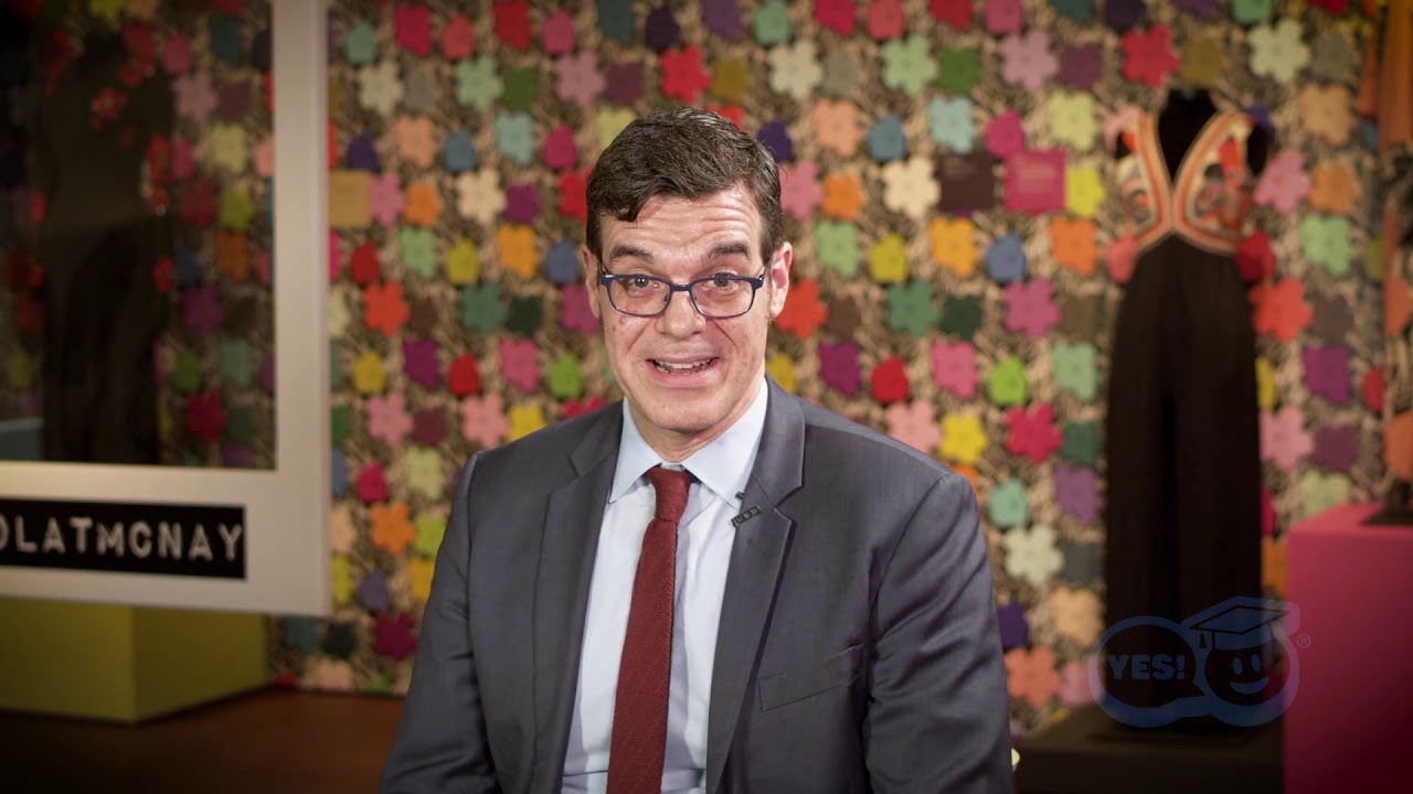 Museum Director - Career Video, 1st Grade (ES)