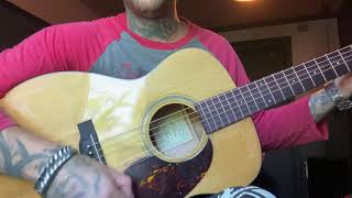 Video thumbnail for How does Recording King RO-T16 compare to Recording King RO-328 by Flatpick Nation