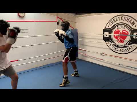 Pats exciting junior middleweight prospect Paul, Saturday sparring at CBA