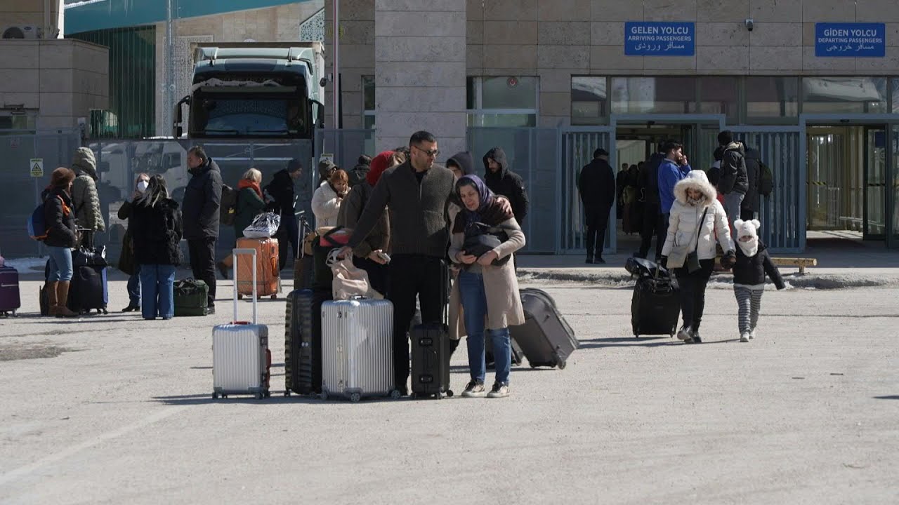 Video | Iranians fleeing 'dangerous' Tehran arrive in Turkey | AFP
