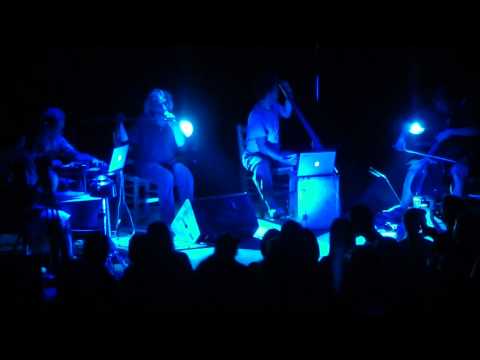 Γιάννης Αγγελάκας & Νίκος Βελιώτης - Οι ανάσες των λύκων (17-9-2010)