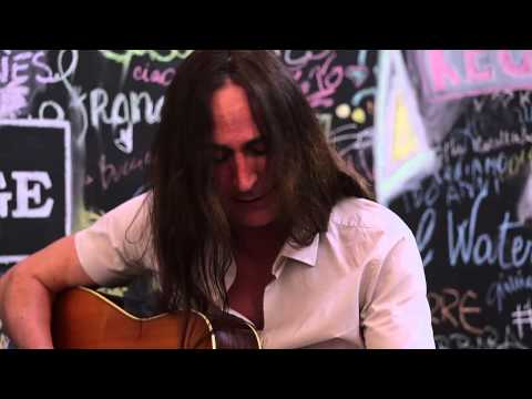 Afterhours - Male di miele (live acustica)