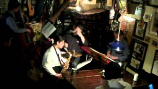 Skillful Beggars - The Jeep is Jumpin' (Ellington-Hodges)